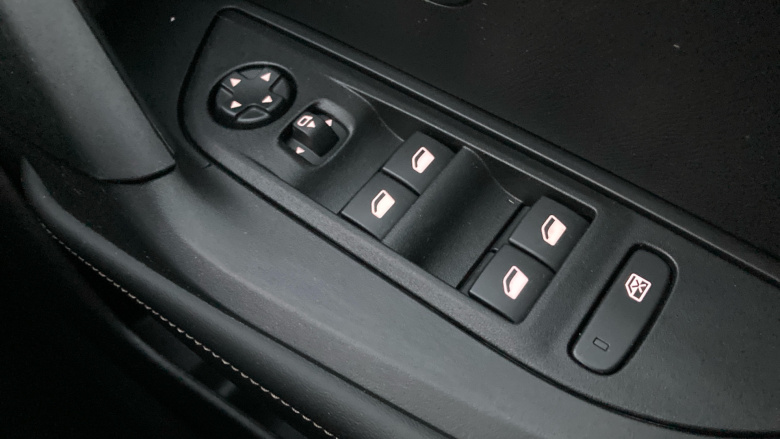 Peugeot 2008 1.2 PureTech Allure 5dr Petrol Estate